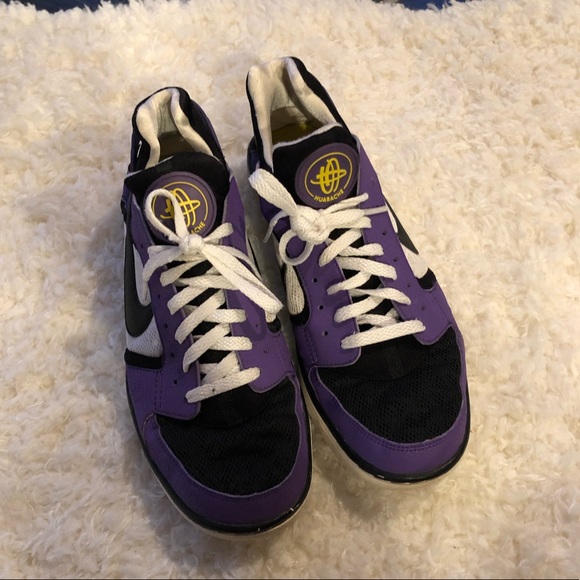 Nike Sneakers - Picture 2 of 3